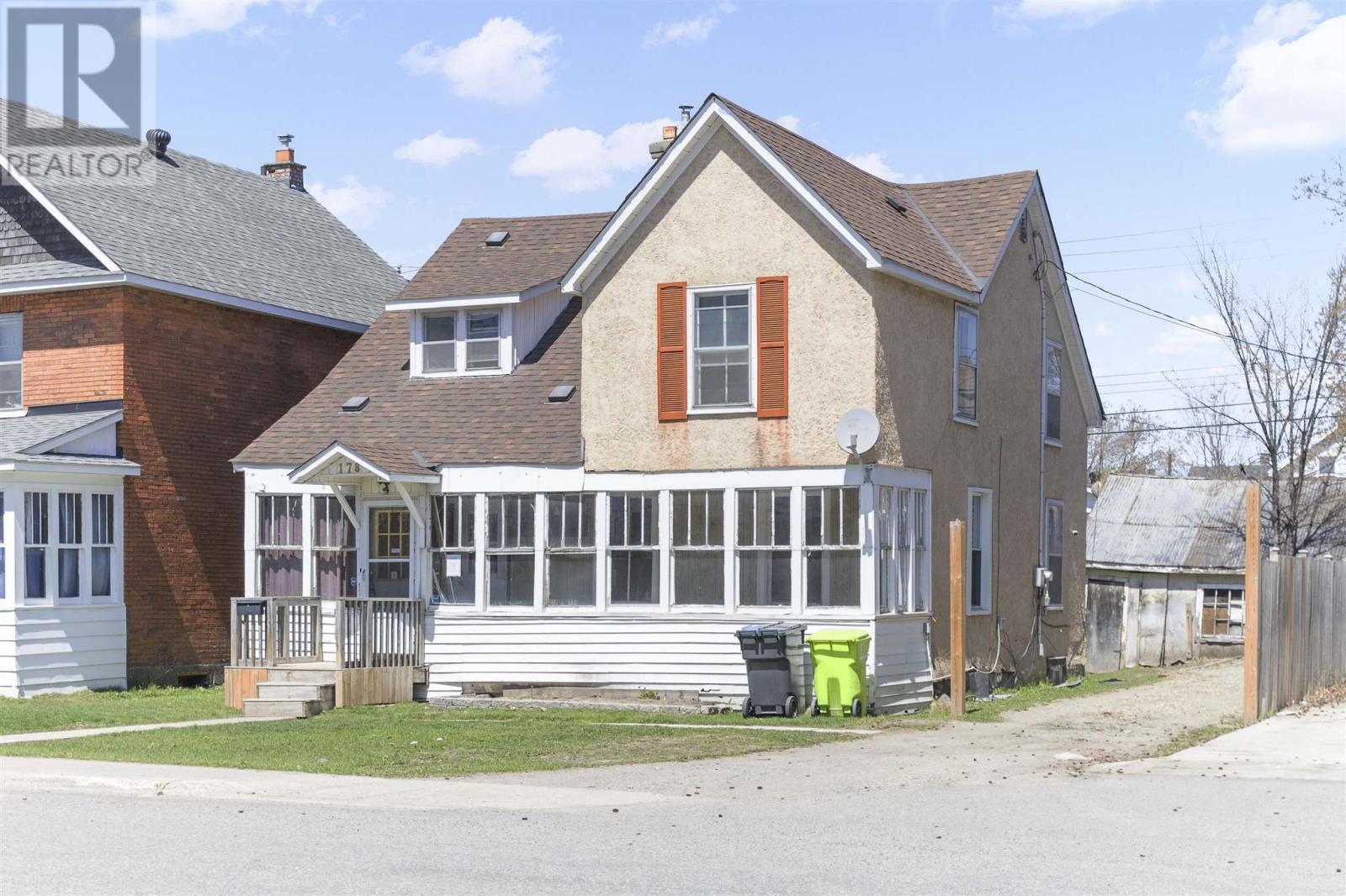Homes for Sale Sault Ste. Marie 178 Albert ST W
