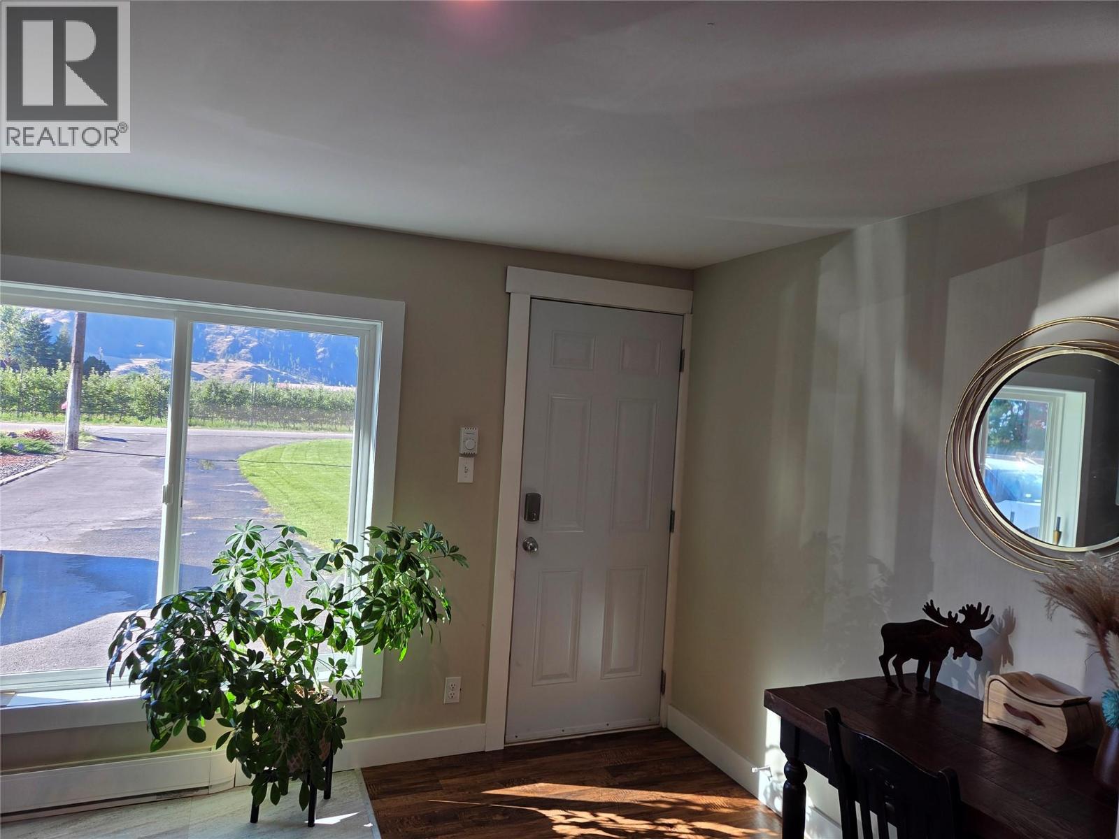 2548 Upper Bench Road