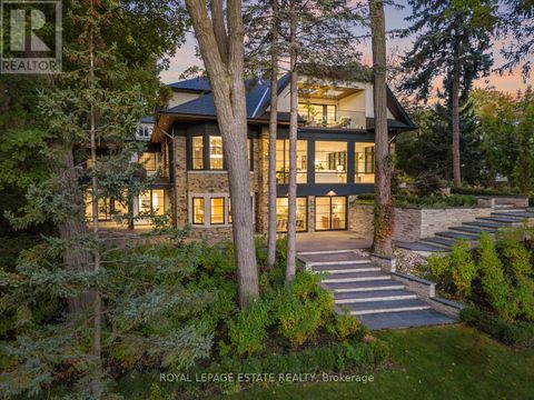 8 CROWN PARK ROAD Toronto (The Beaches) ON M4E1J9