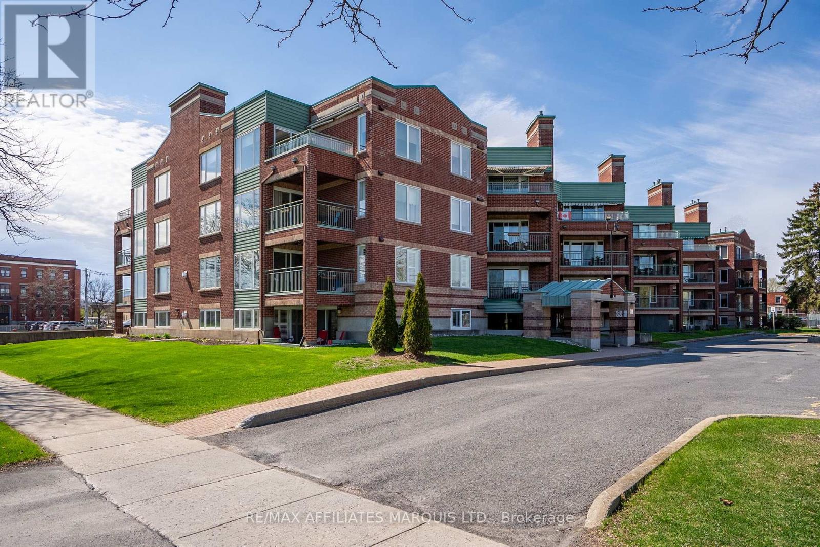Photo 1 of 25 — 408 - 121 WATER STREET W Unit 408, Cornwall, ON K6J5T8