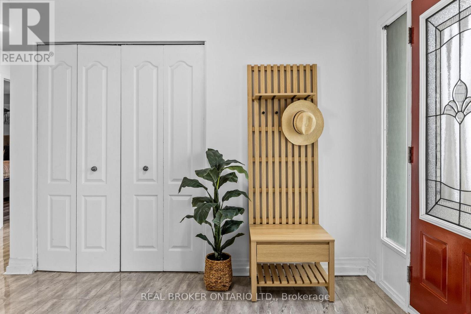 5400 OSGOODE MAIN STREET