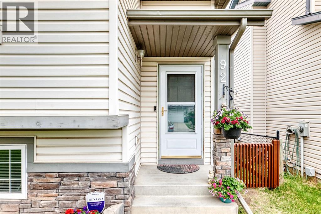 92 Everstone Rise SW