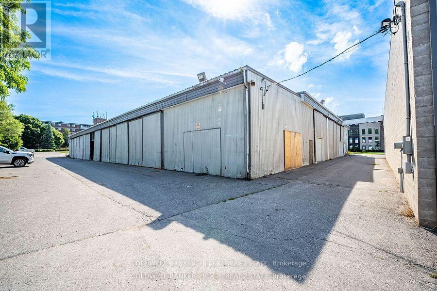 3 - 429 WILLIAM STREET