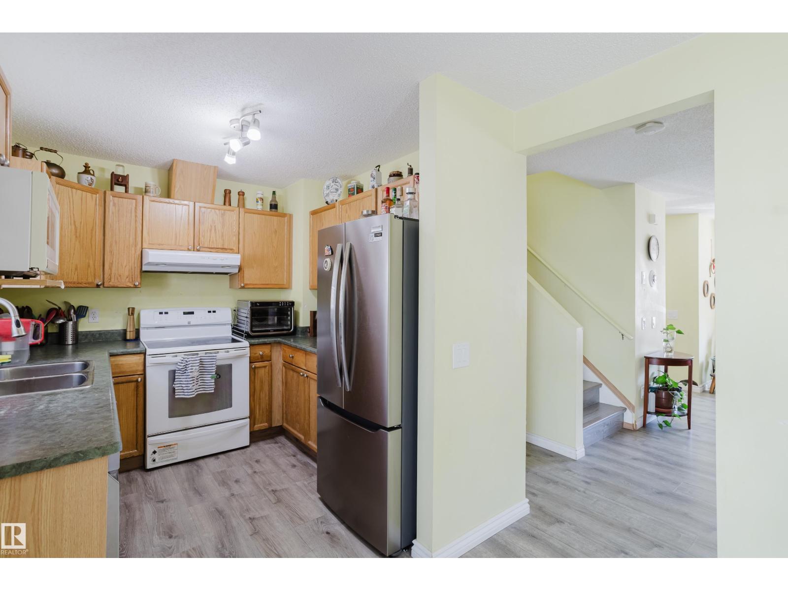 #20 10909 106 ST NW