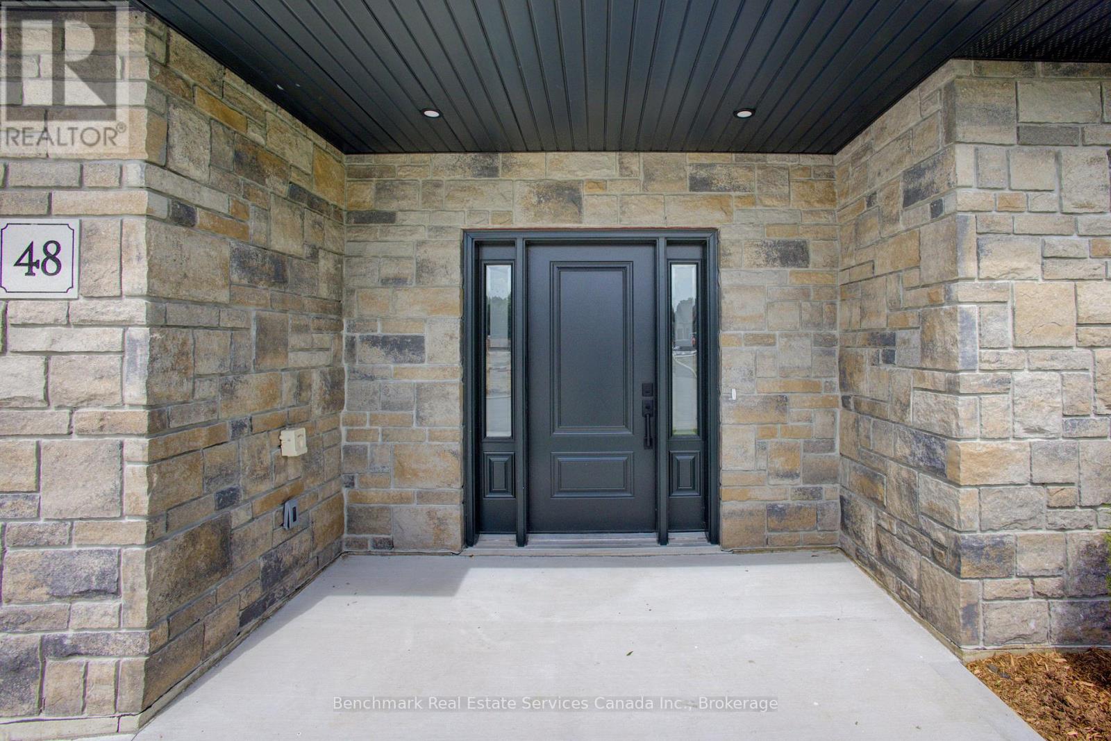 56 - 1182 QUEEN STREET