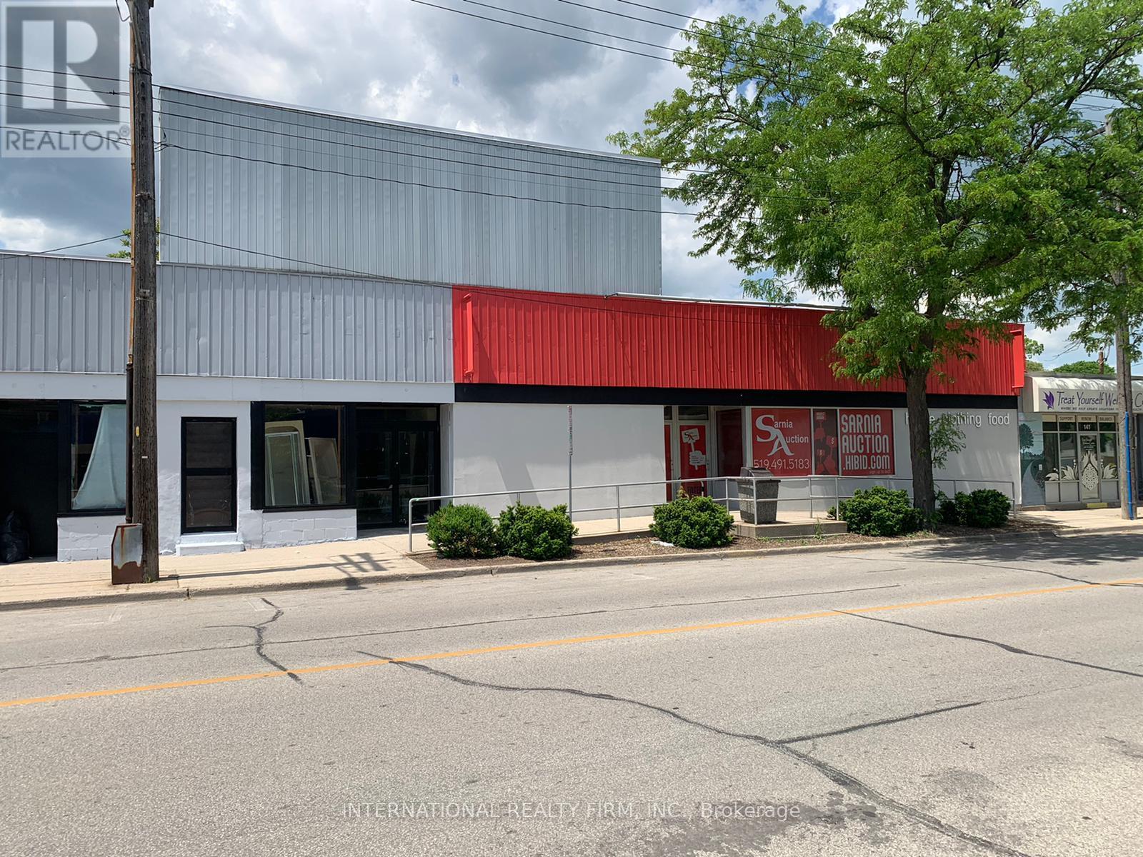 330 WELLINGTON STREET