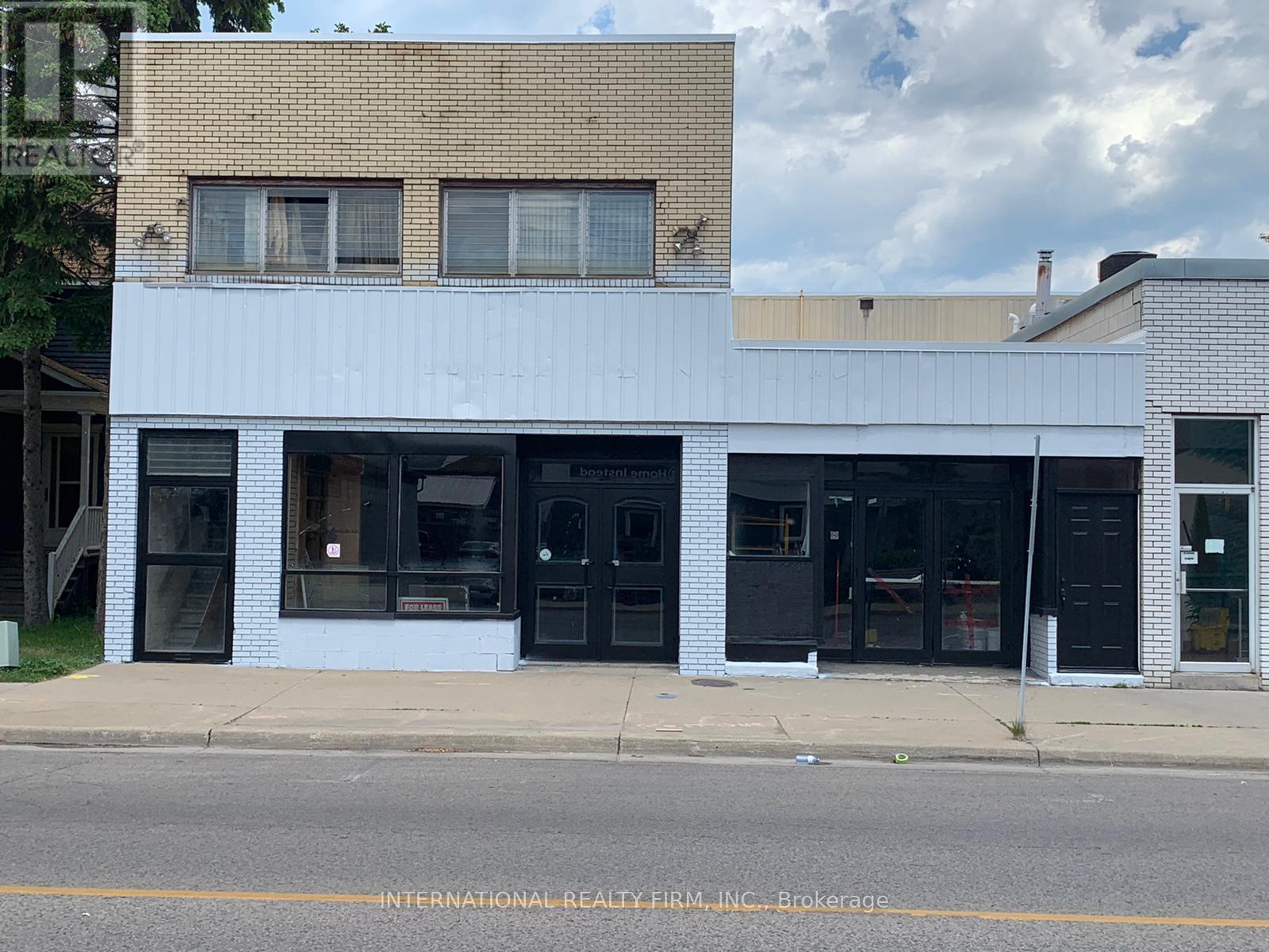 330 WELLINGTON STREET