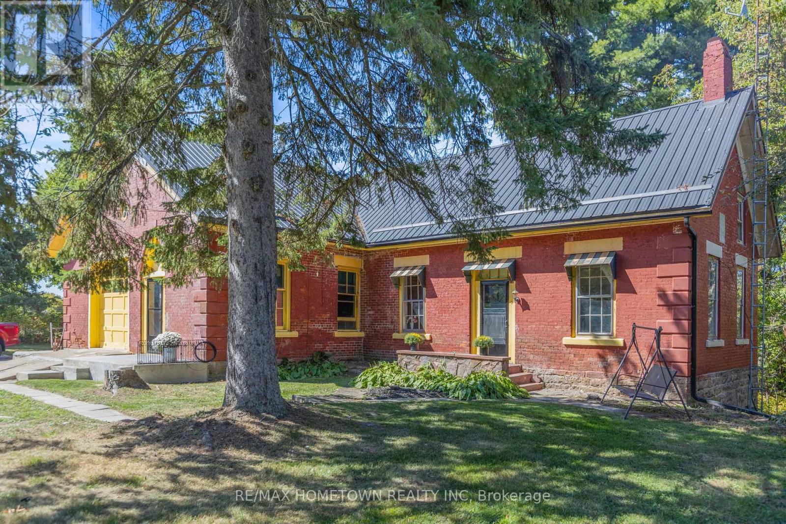 1554 COUNTY ROAD 2 ROAD