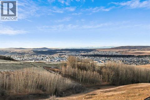 68 Heritage Ridge Cochrane AB T4C2J8