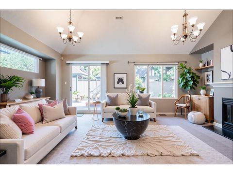 44 15968 82 AVENUE Surrey BC V4N0S9