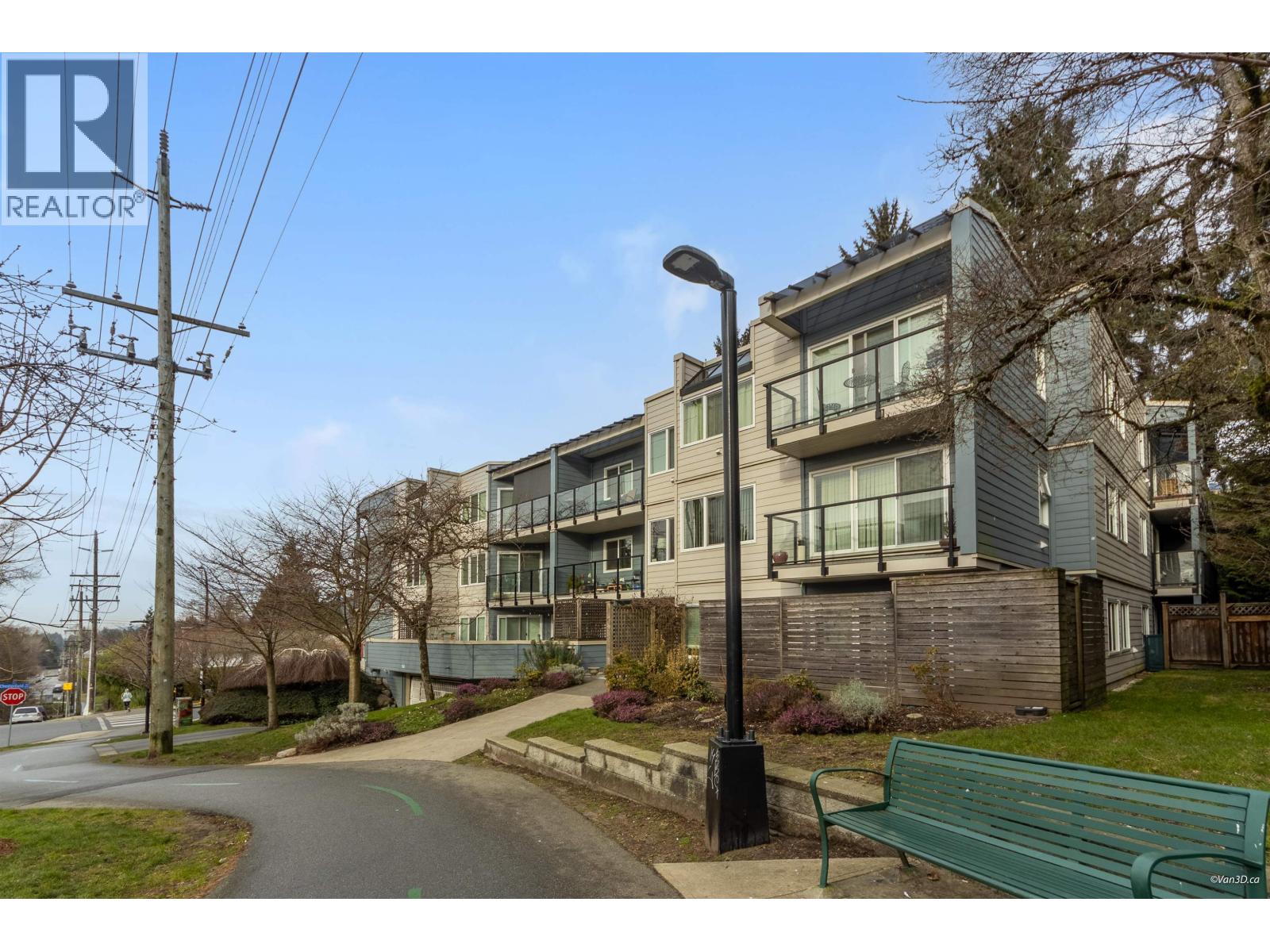 208 156 W 21ST STREET