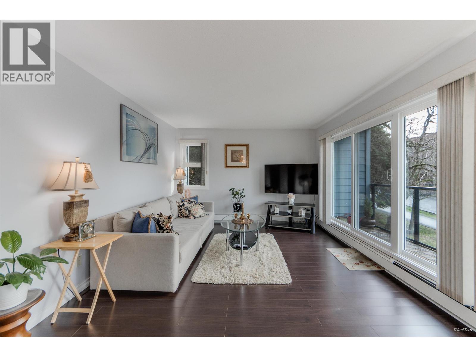 208 156 W 21ST STREET