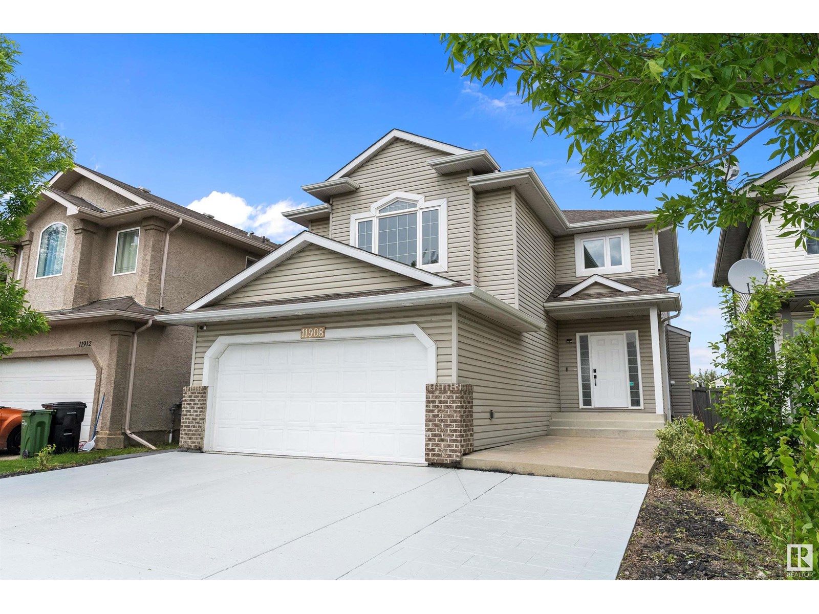 11908 175 AV NW
