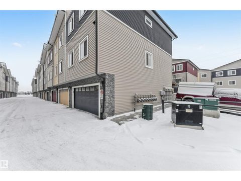 #50 2803 14 AV NW Edmonton AB T6T2K4