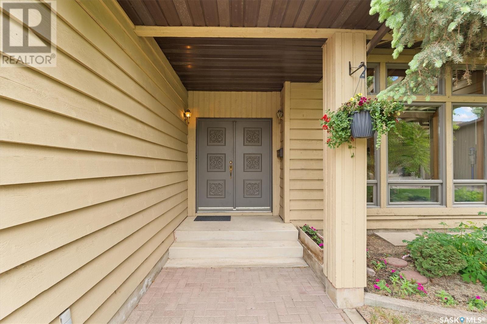 427 Lakeshore BAY