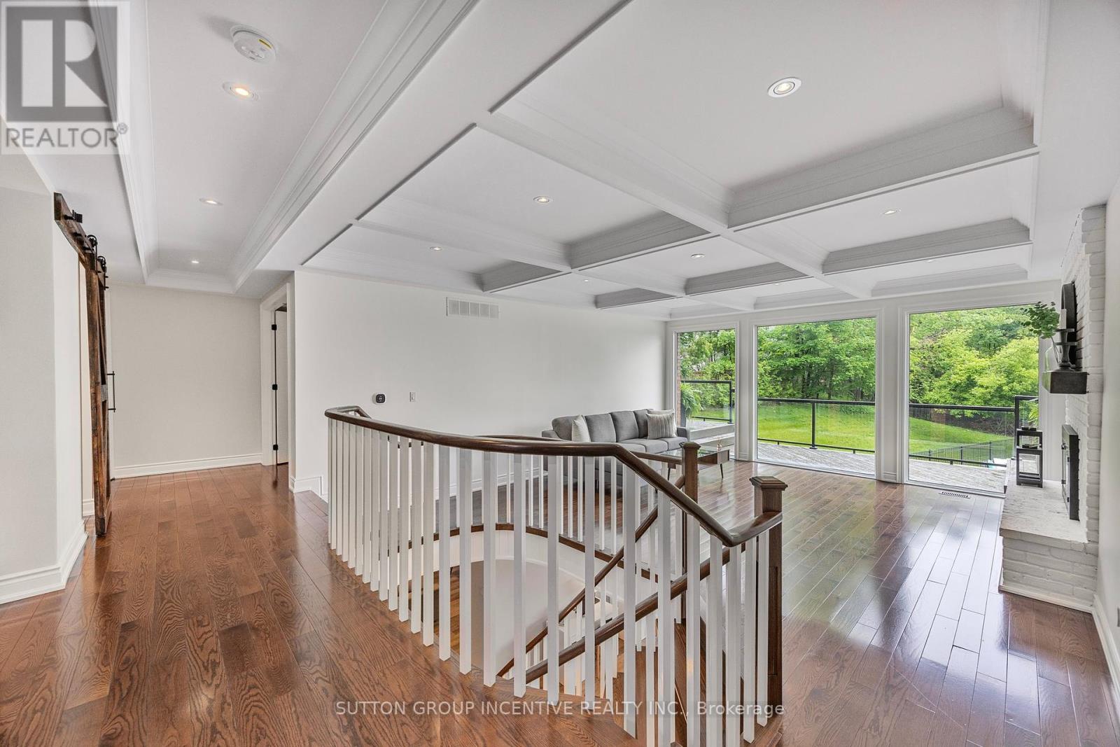 214 HICKORY LANE