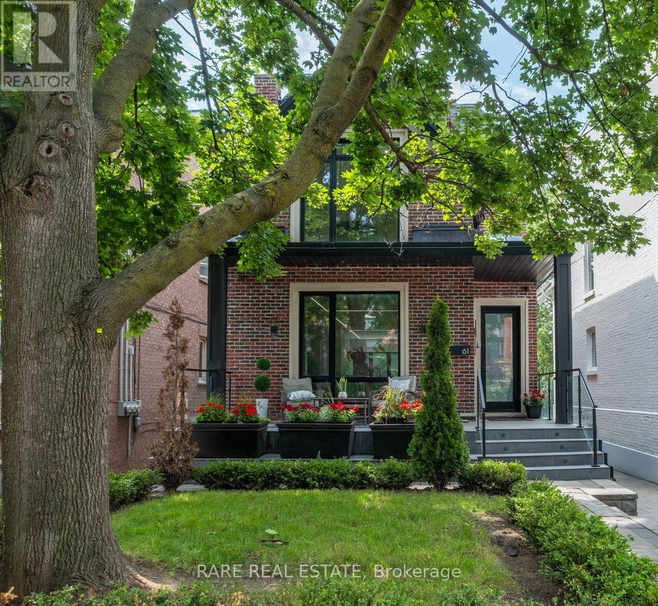Photo 1 of 46 — 61 SHANNON STREET, Toronto (Trinity-Bellwoods), ON M6J2E6