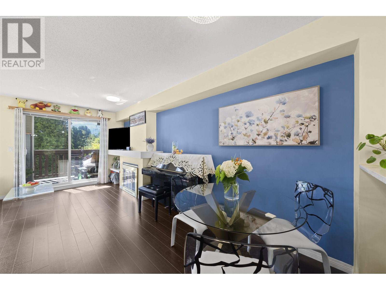 3 7111 LYNNWOOD DRIVE