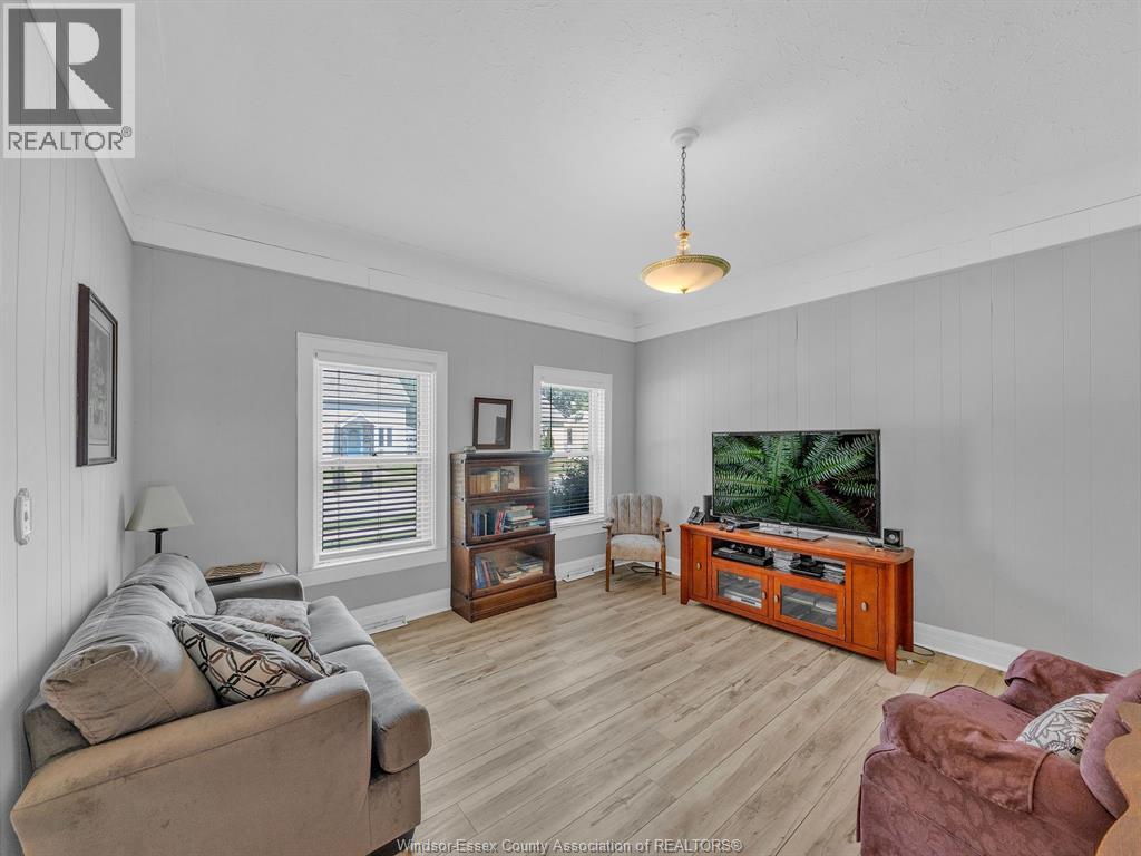 77-79 Pearl STREET West