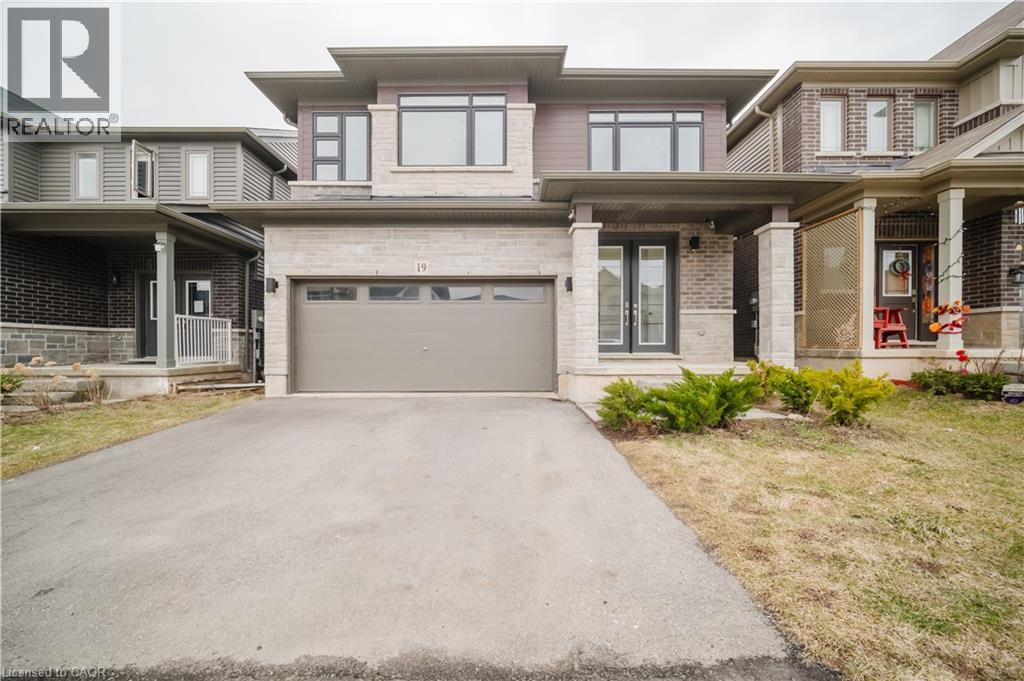 19 MCLAREN Avenue