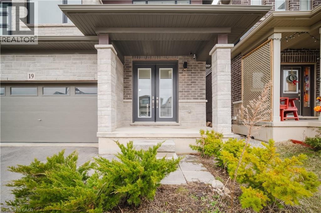 19 MCLAREN Avenue