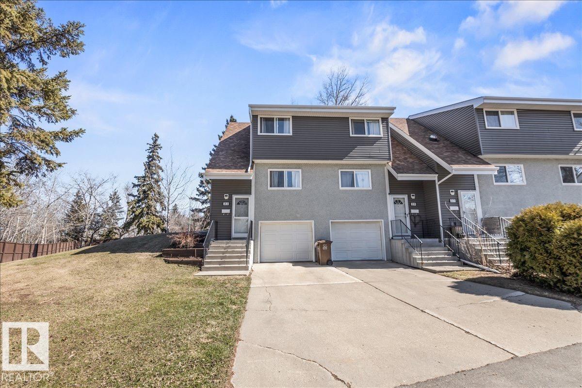 31 GRANDIN WOODS ES