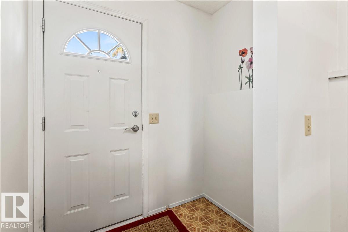 31 GRANDIN WOODS ES