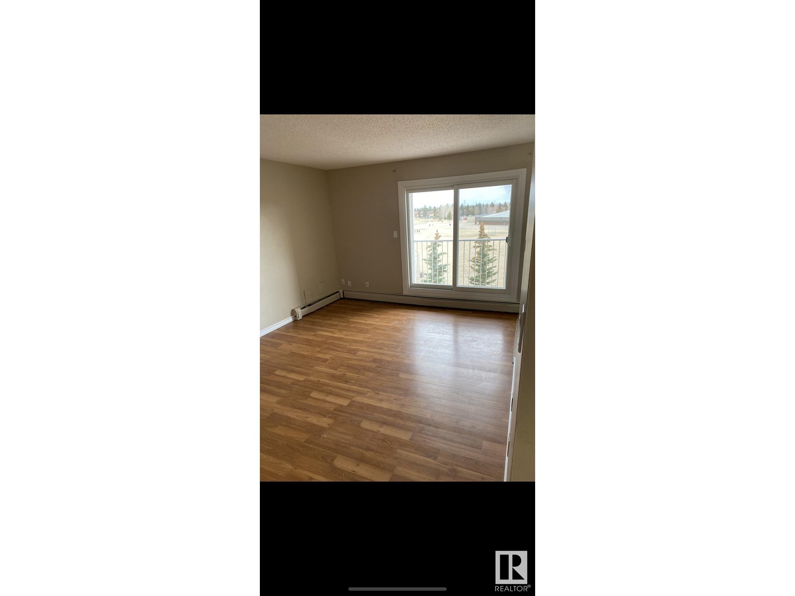 #61 11255 31 AV NW