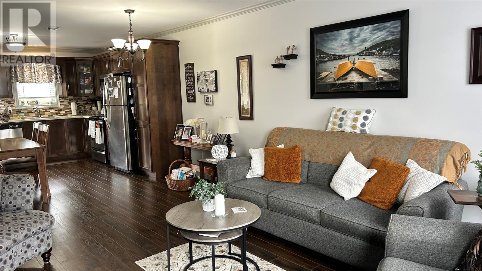 25 Michaelangelo Place
