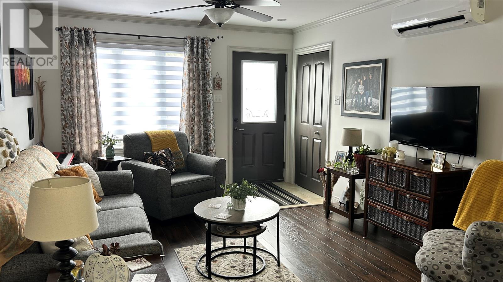 25 Michaelangelo Place