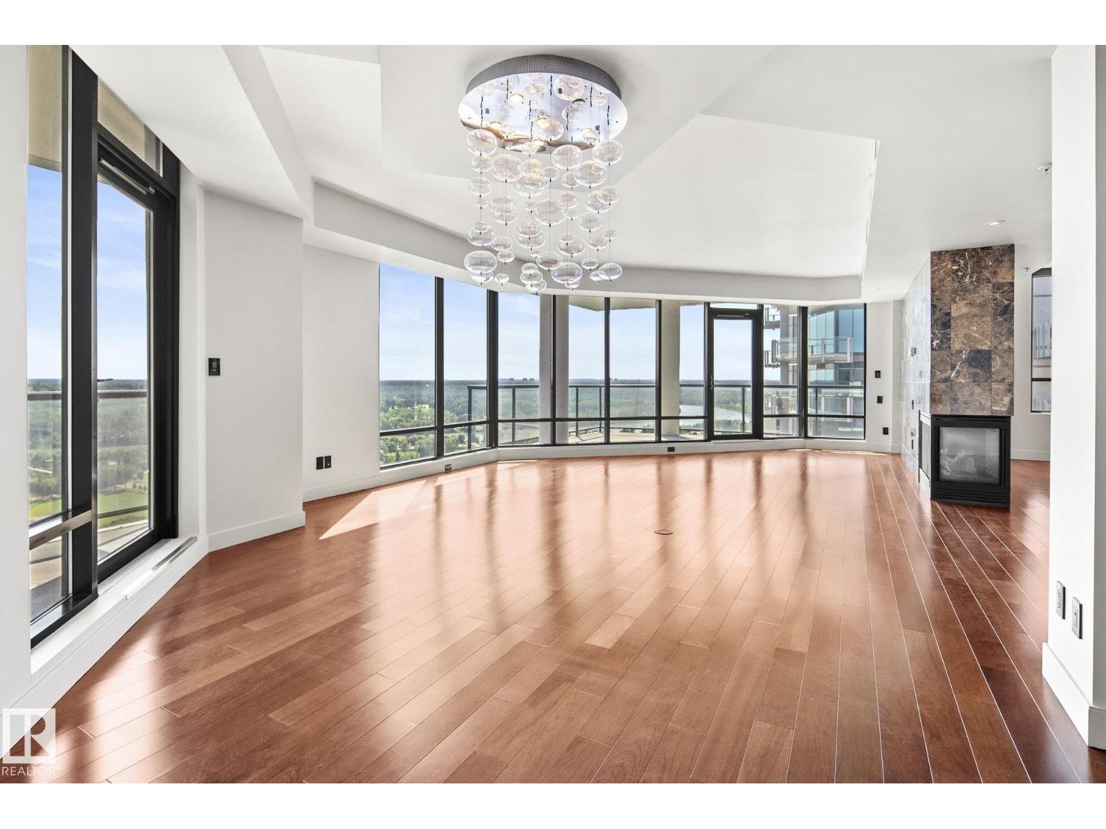 #1200 11933 JASPER AV NW