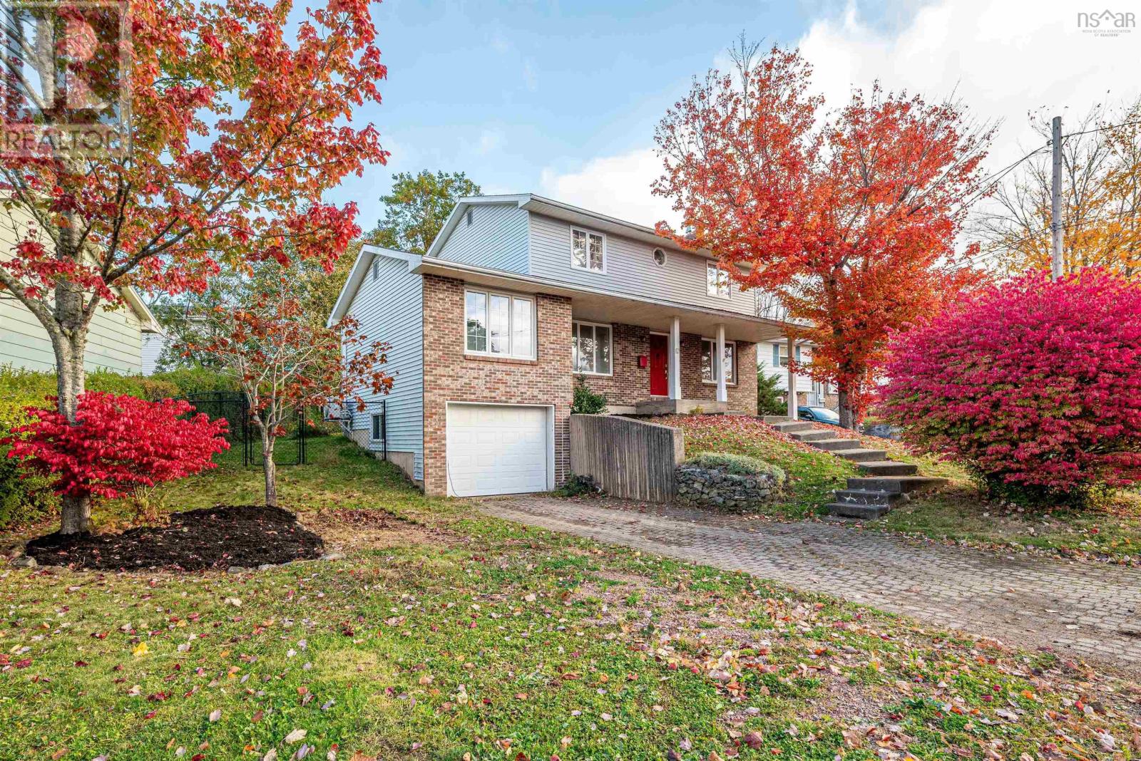 2 Berkley Brae