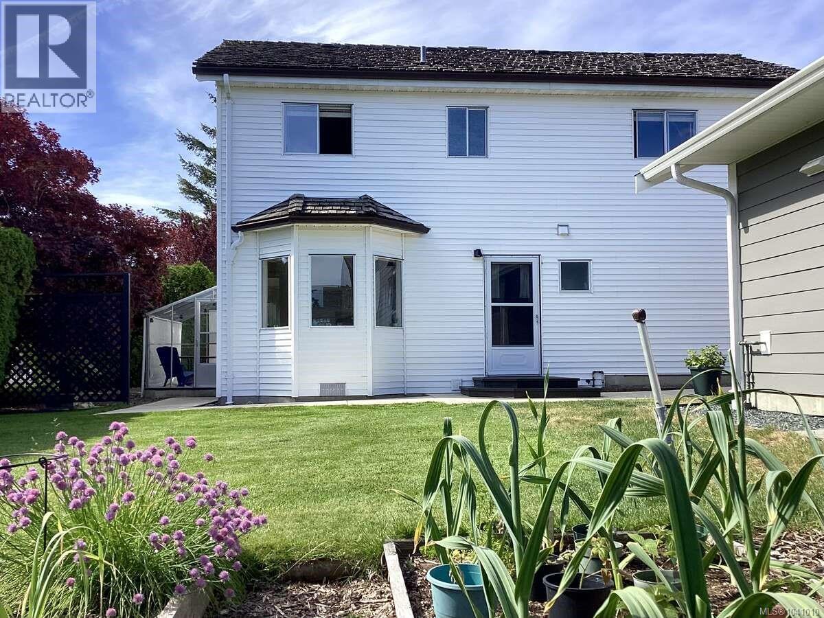 1 Sylvan Cres