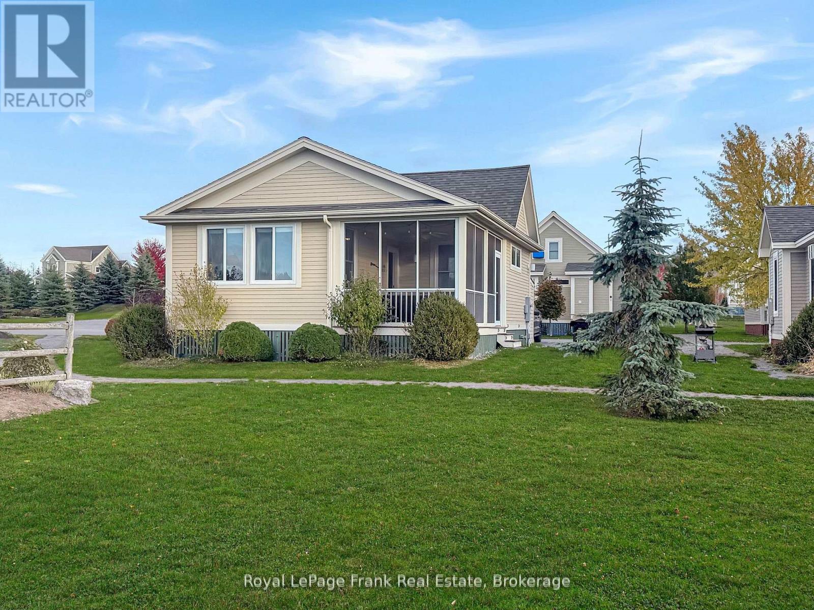 107 - 2 BUTTERNUT LANE