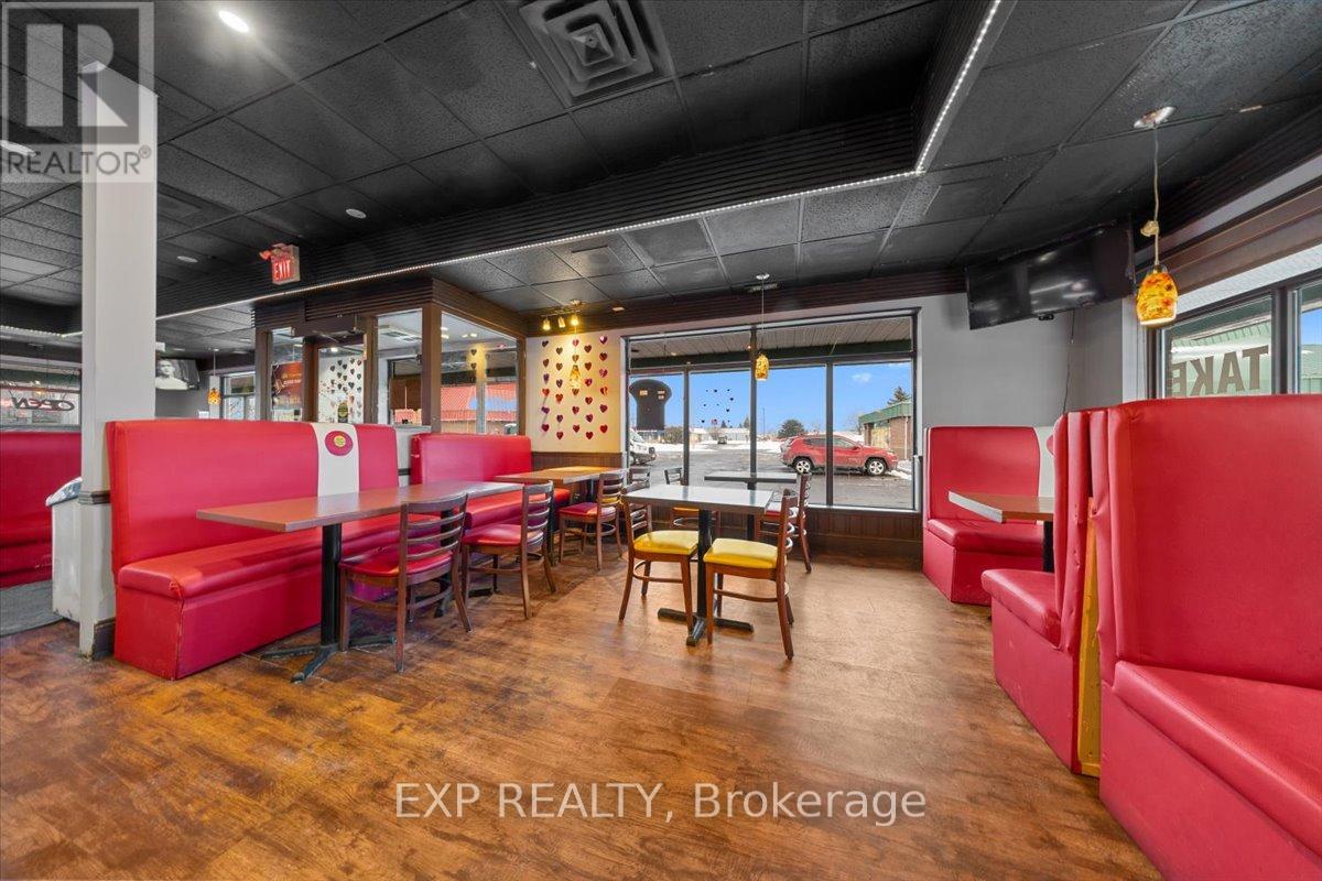 1 - 704 FOURTEENTH STREET W