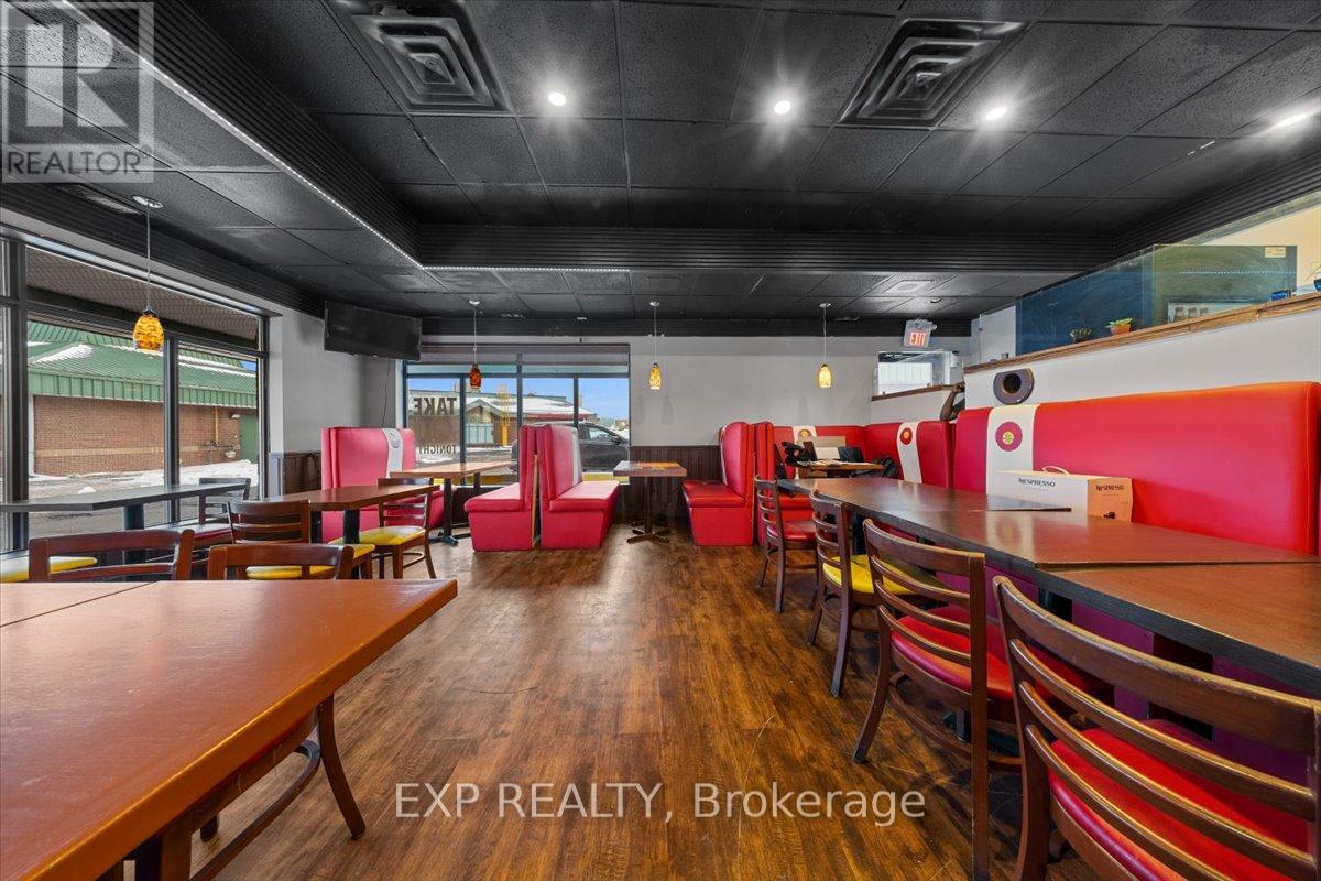 1 - 704 FOURTEENTH STREET W