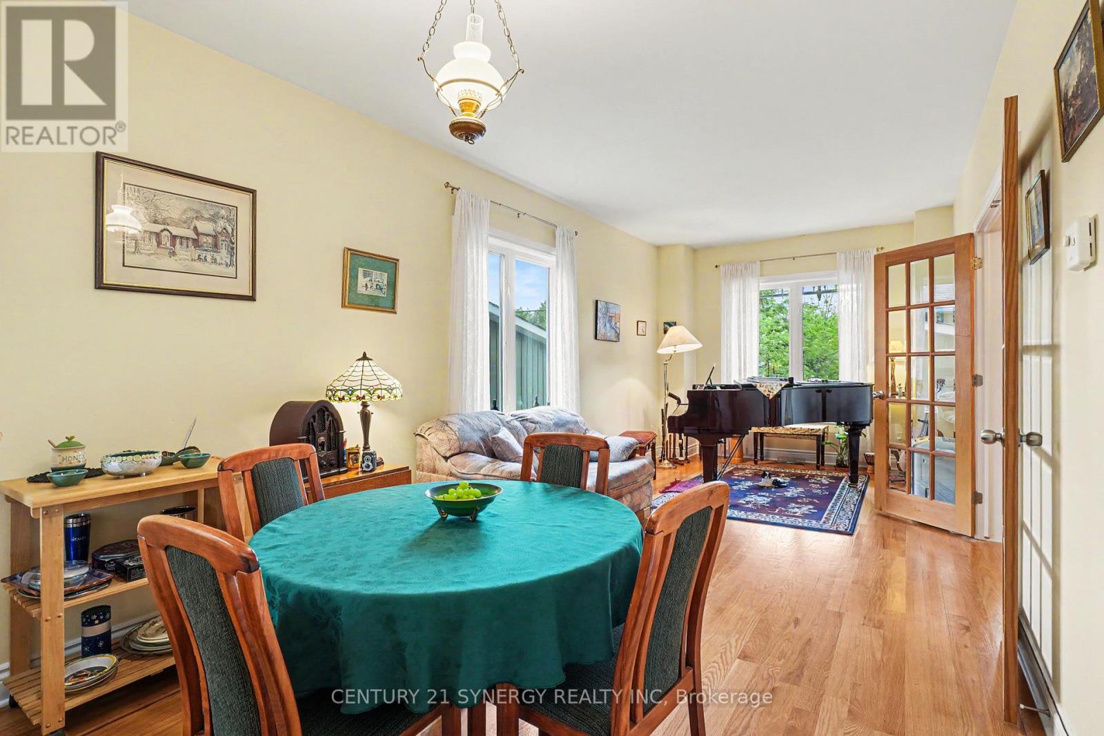 408 BROCK STREET E
