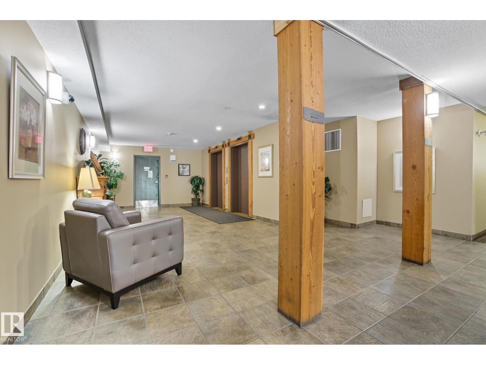 #412 278 SUDER GREENS DR NW