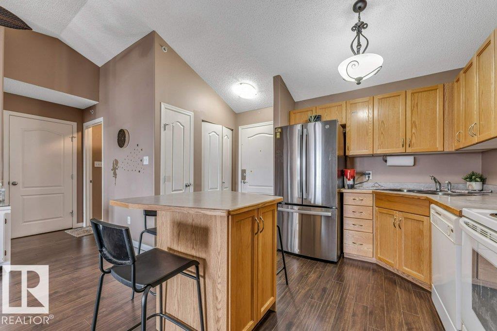#404 3425 19 ST NW
