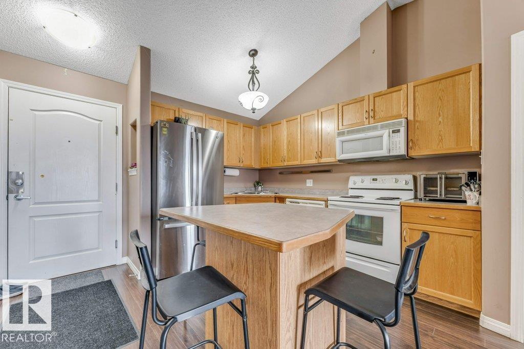 #404 3425 19 ST NW