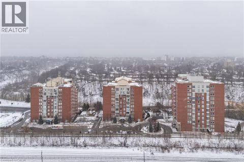 50 OLD MILL Road Unit# PH8 Oakville ON L6J7W1