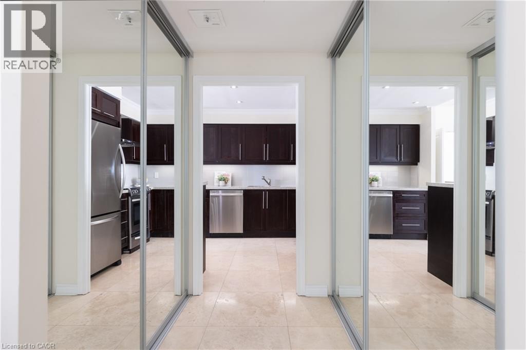 50 OLD MILL Road Unit# PH8