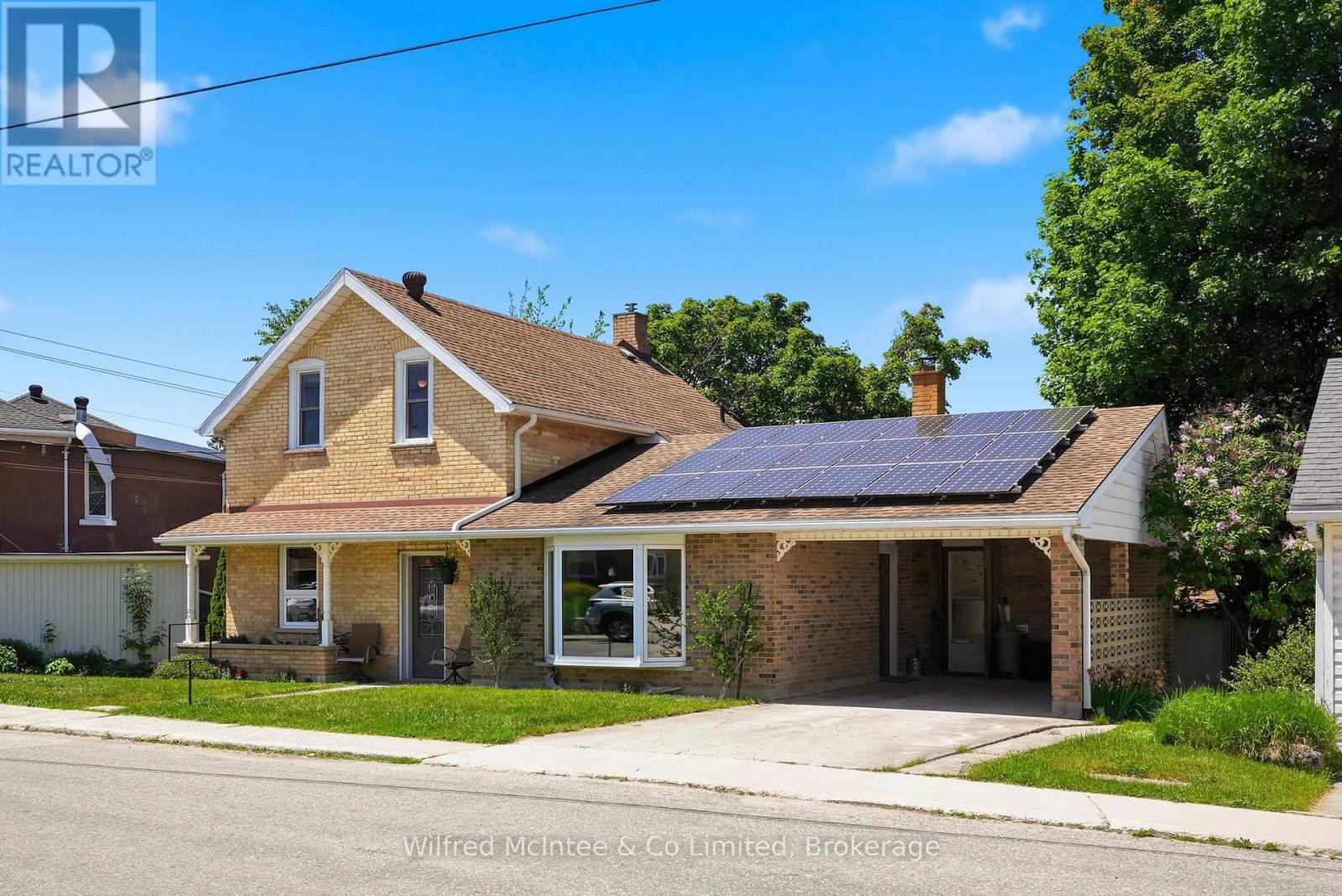38 2ND STREET SE