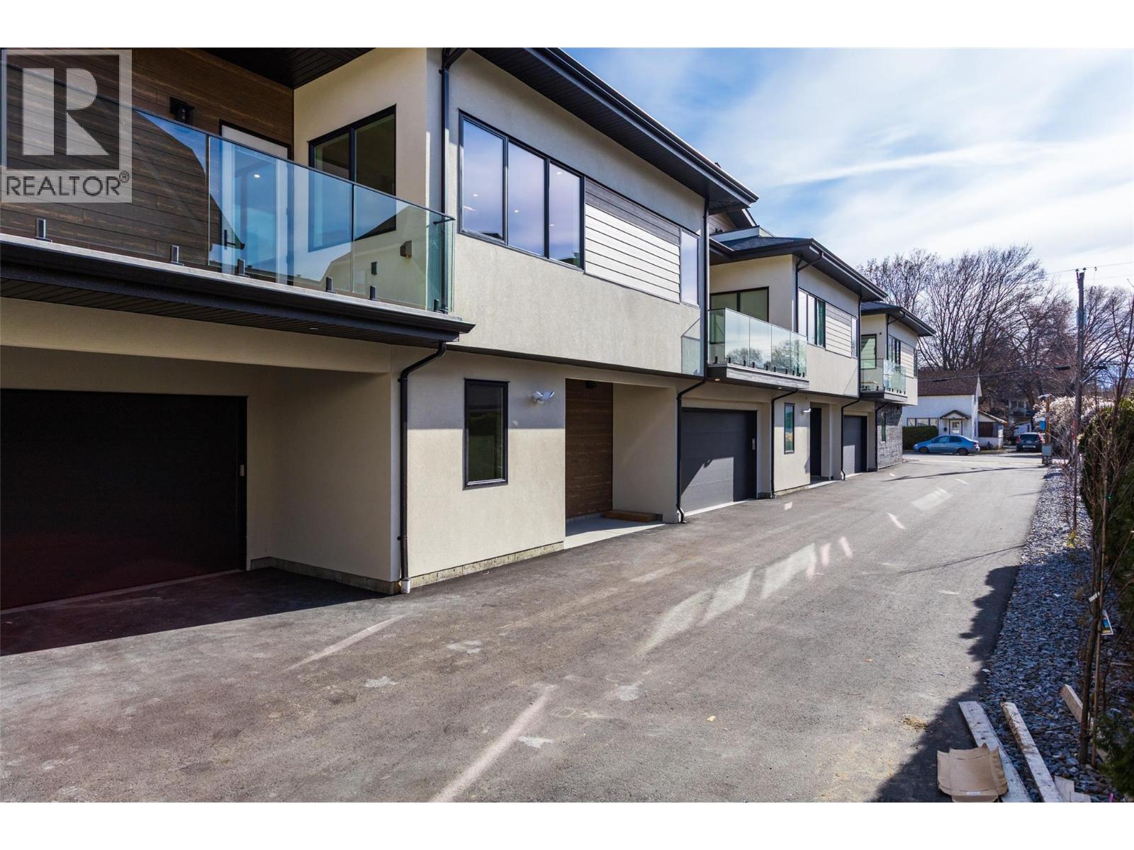 970 Lawson Avenue Unit# 3 Lot# 3