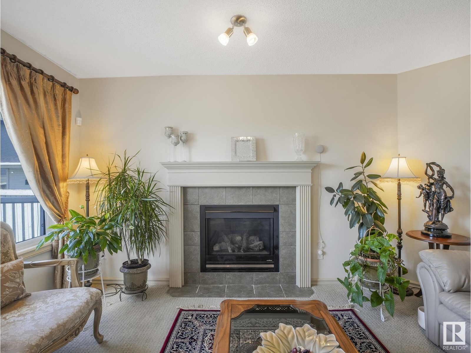 3304 23 ST NW