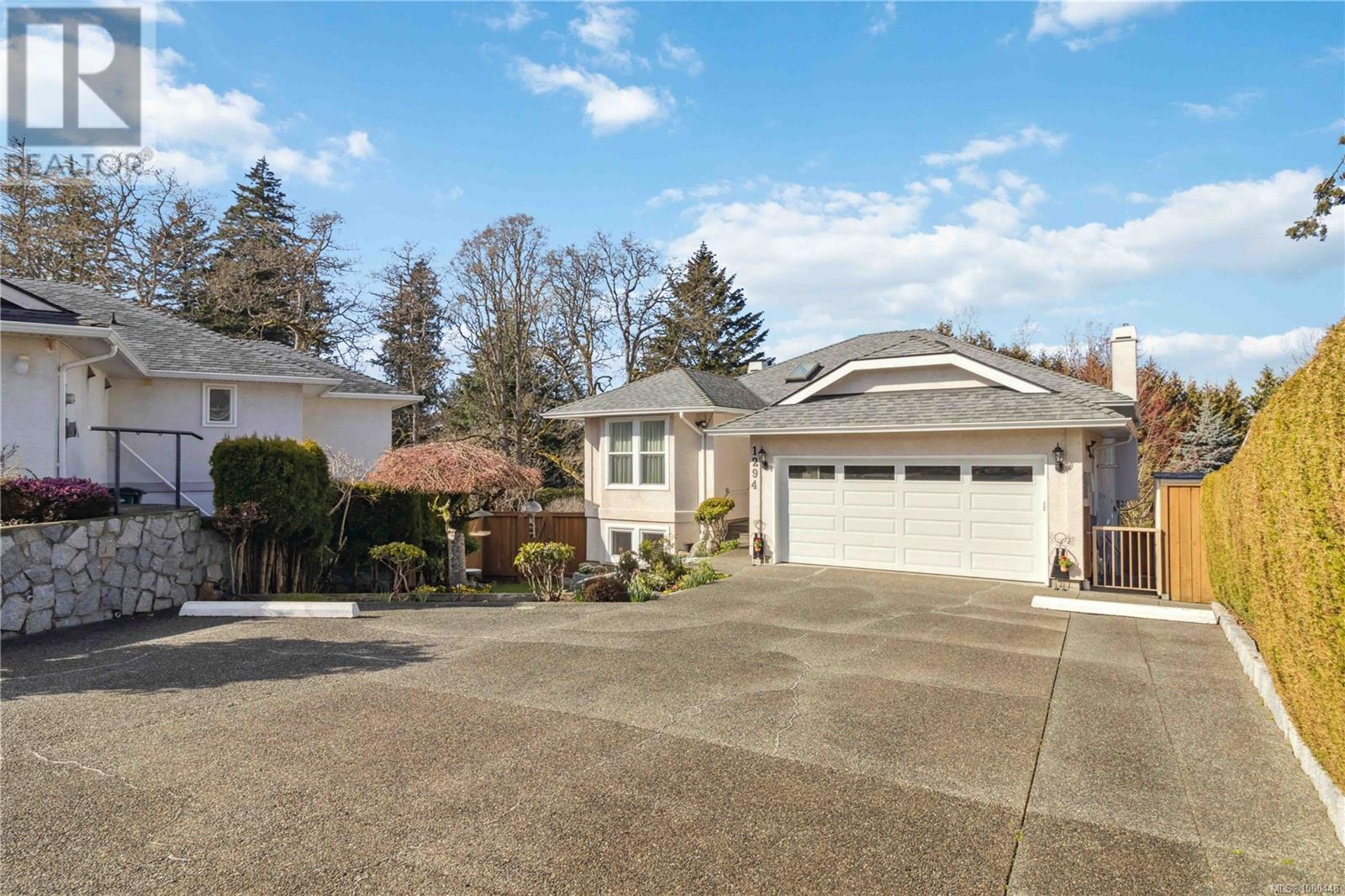 1294 Carmichael Crt