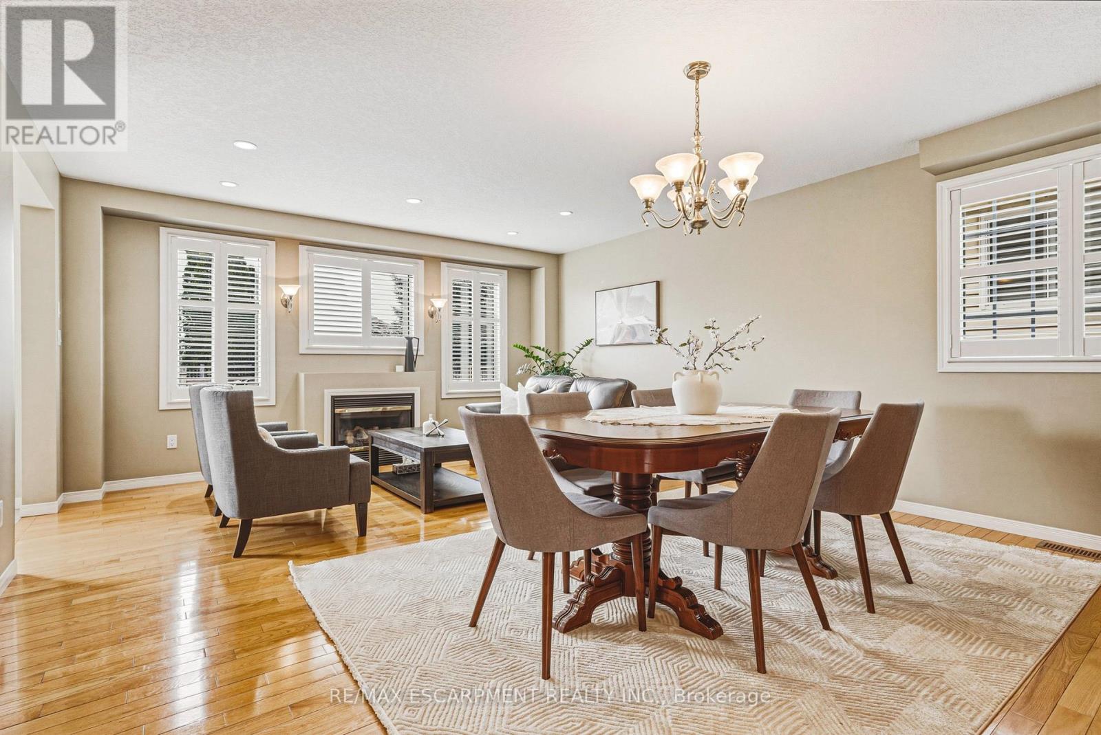 228 HOLBEACH CRESCENT