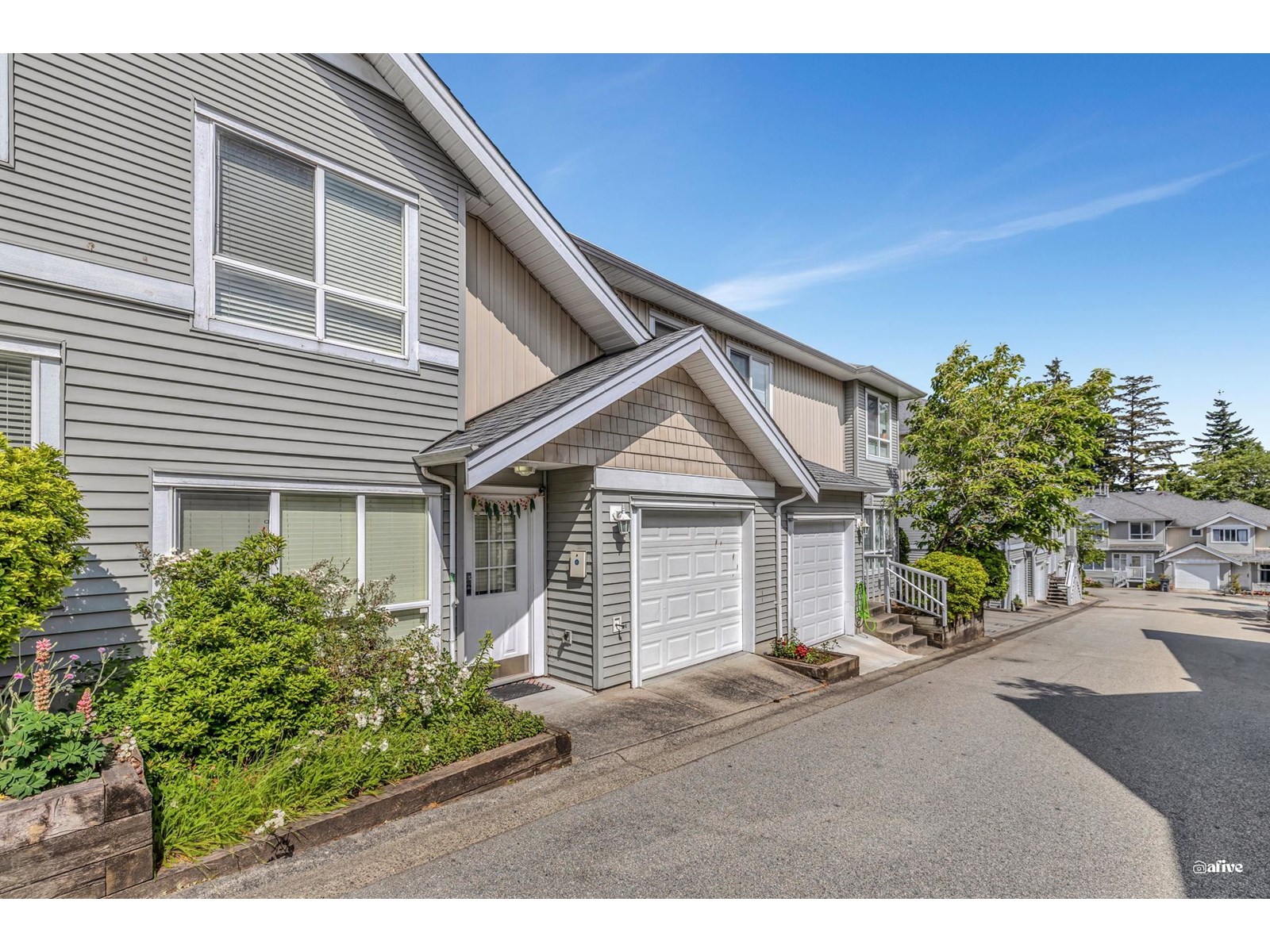 10 12128 68 AVENUE