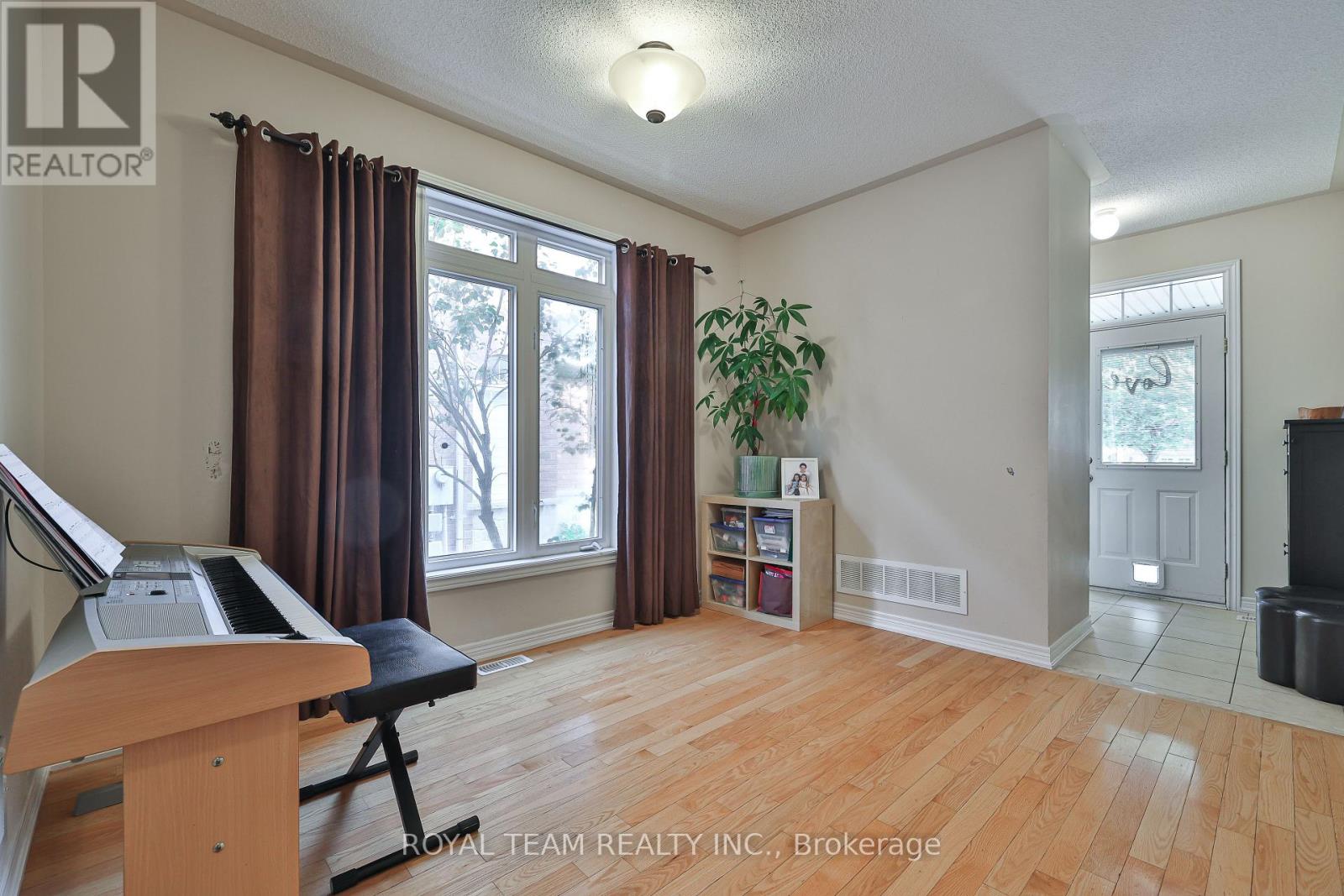 76 DEGAS DRIVE