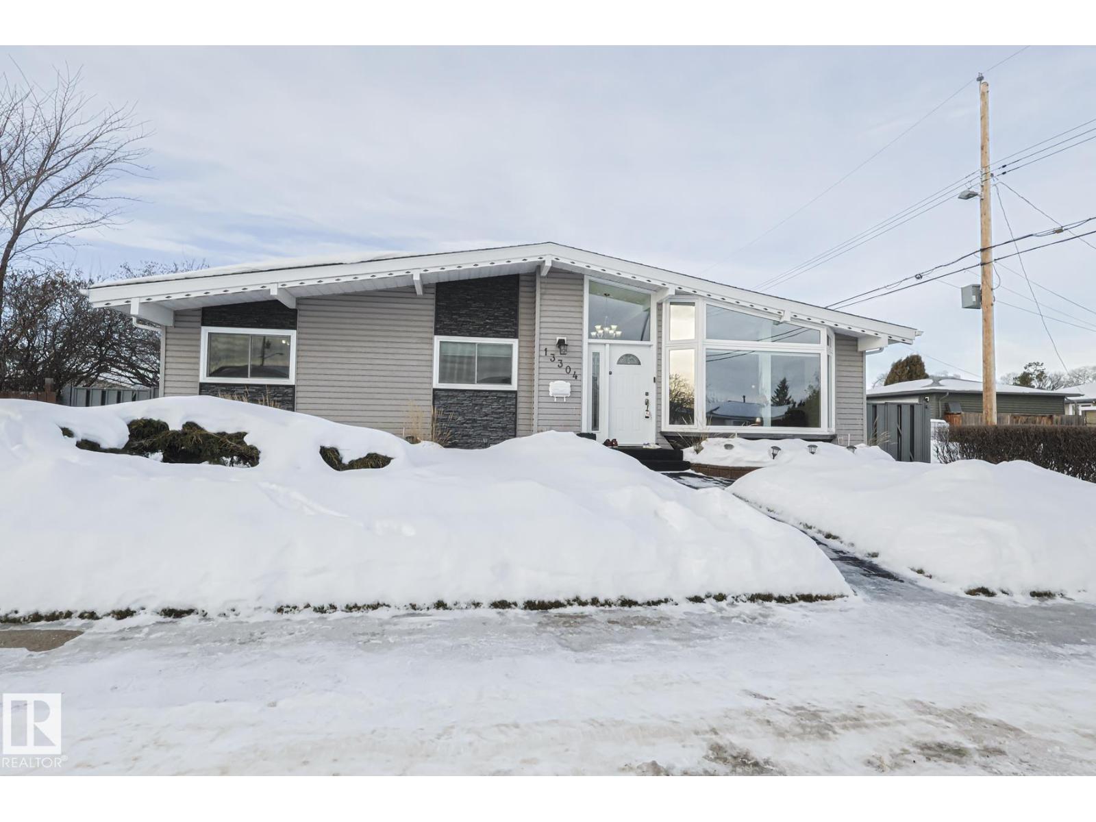 13304 70 ST NW